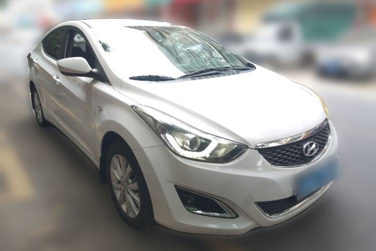 Used Hyundai Elantra (5th Generation / Langdong) 2016 1.6L Automatic Smart Version Front Right 45 Deg