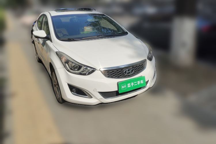 Used Hyundai Elantra (5th Generation / Langdong) 2016 1.6L Automatic Prestige Model Front Right 45 Deg