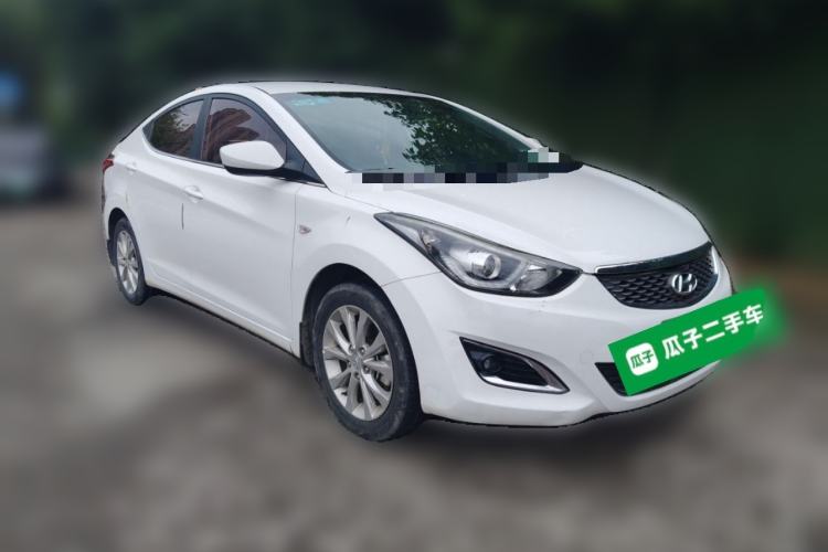 Used Hyundai Elantra (5th Generation / Langdong) 2016 1.6L Automatic Smart Version Front Right 45 Deg