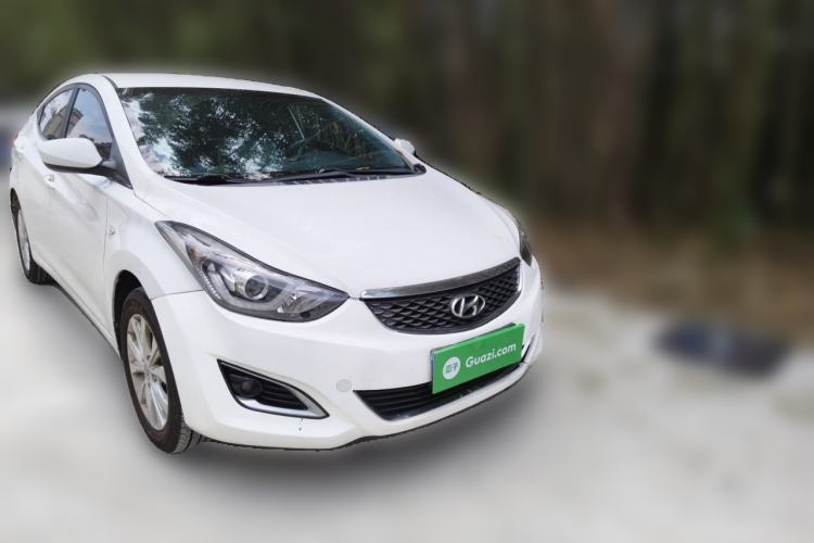 Used Hyundai Elantra (5th Generation / Langdong) 2016 1.6L Automatic Smart Version Front Right 45 Deg