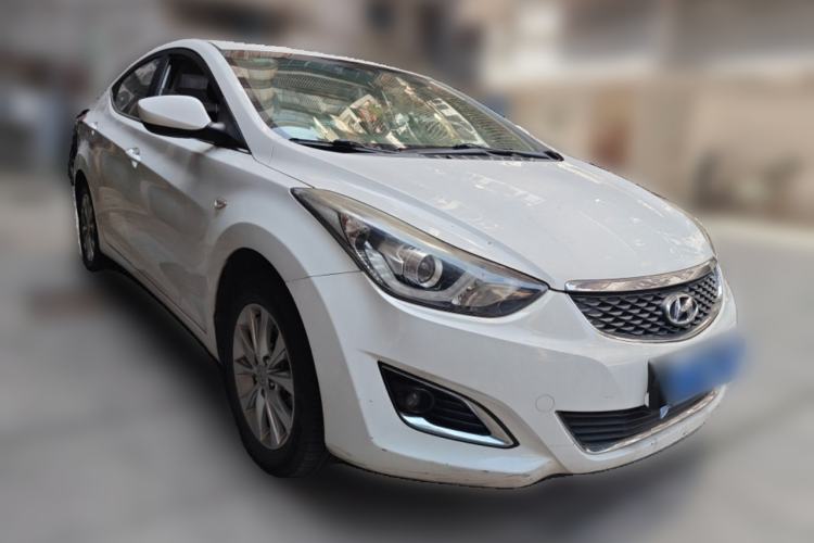 Used Hyundai Elantra (5th Generation / Langdong) 2016 1.6L Automatic Smart Version Front Right 45 Deg