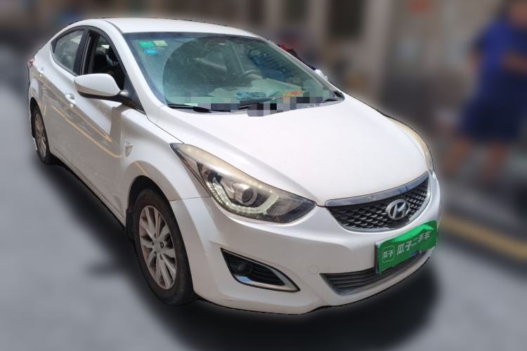 Used Hyundai Elantra (5th Generation / Langdong) 2016 1.6L Automatic Smart Version Front Right 45 Deg