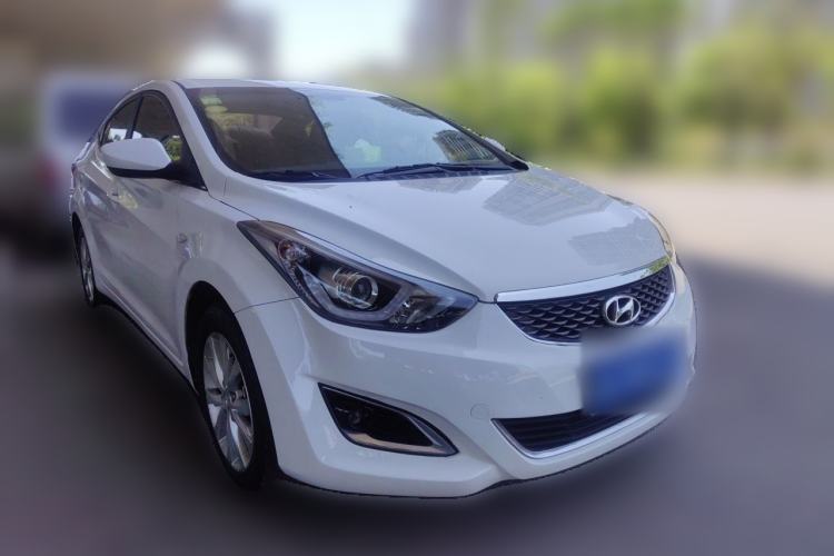 Used Hyundai Elantra (5th Generation / Langdong) 2016 1.6L Automatic Smart Version Front Right 45 Deg