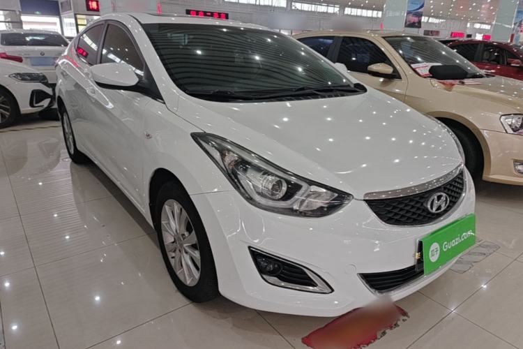 Used Hyundai Elantra (5th Generation / Langdong) 2016 1.6L Automatic Smart Version Front Right 45 Deg