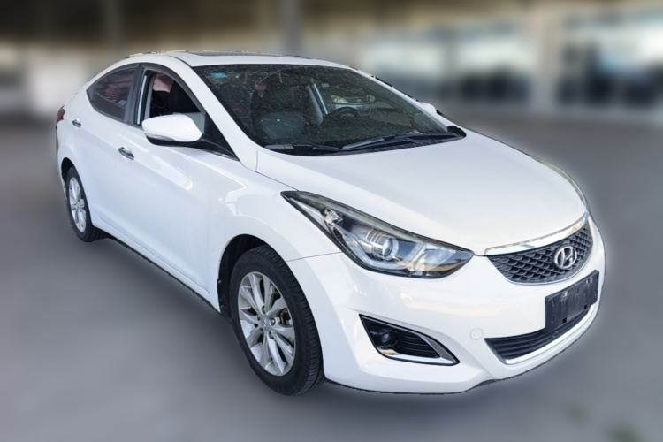 Used Hyundai Elantra (5th Generation / Langdong) 2016 1.6L Manual Luxury Model Front Right 45 Deg