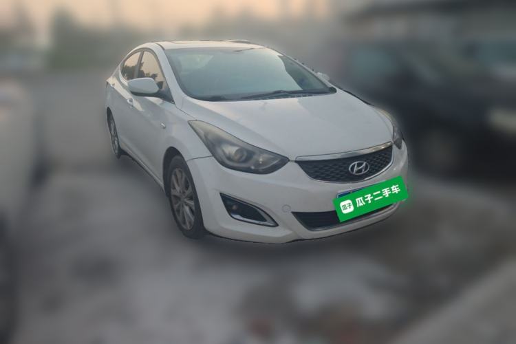 Used Hyundai Elantra (5th Generation / Langdong) 2016 1.6L Automatic Smart Version Front Right 45 Deg