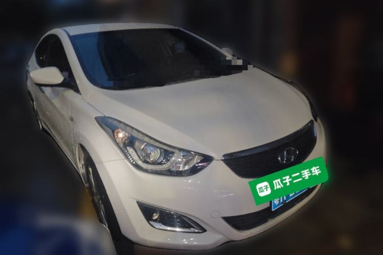 Used Hyundai Elantra (5th Generation / Langdong) 2016 1.6L Automatic Smart Version Front Right 45 Deg