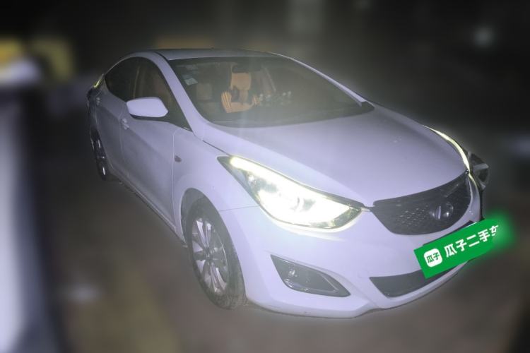 Used Hyundai Elantra (5th Generation / Langdong) 2016 1.6L Automatic Smart Version Front Right 45 Deg