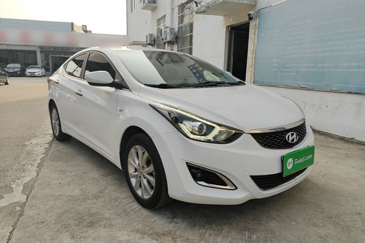 Used Hyundai Elantra (5th Generation / Langdong) 2016 1.6L Automatic Smart Version Front Right 45 Deg