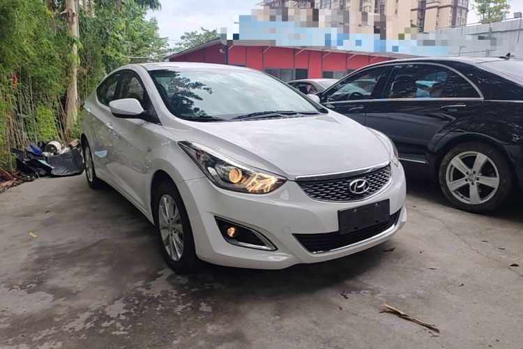 Used Hyundai Elantra (5th Generation / Langdong) 2016 1.6L Automatic Smart Version Front Right 45 Deg