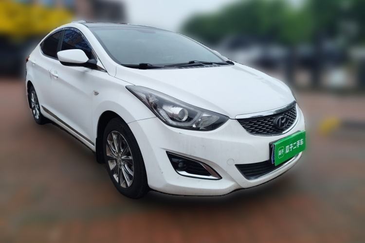 Used Hyundai Elantra (5th Generation / Langdong) 2016 1.6L Automatic Smart Version Front Right 45 Deg
