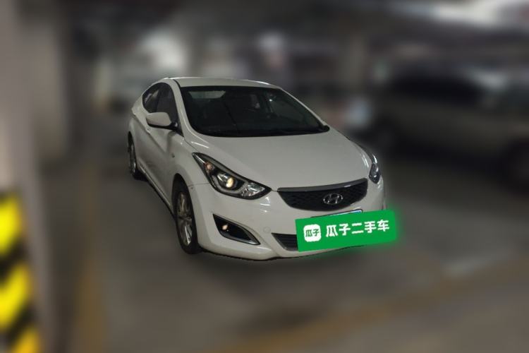 Used Hyundai Elantra (5th Generation / Langdong) 2016 1.6L Automatic Smart Version Front Right 45 Deg