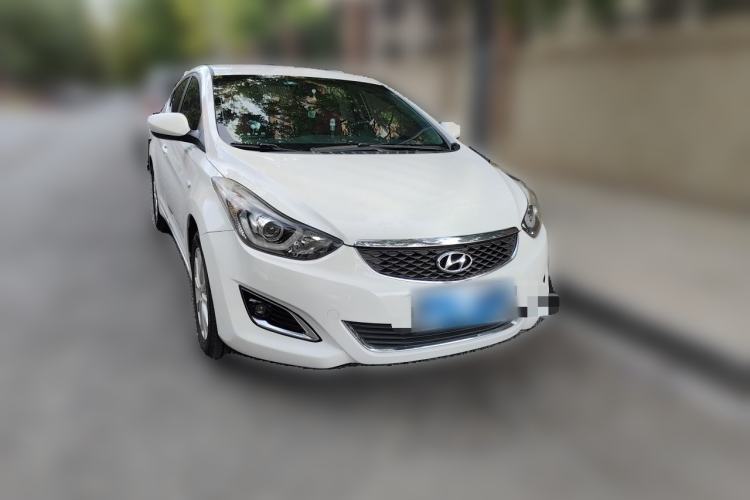 Used Hyundai Elantra (5th Generation / Langdong) 2016 1.6L Automatic Smart Version Front Right 45 Deg