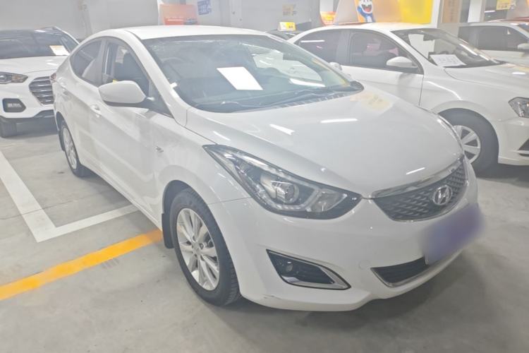 Used Hyundai Elantra (5th Generation / Langdong) 2016 1.6L Automatic Smart Version Front Right 45 Deg