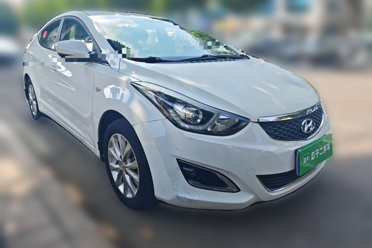 Used Hyundai Elantra (5th Generation / Langdong) 2016 1.6L Automatic Smart Version Front Right 45 Deg