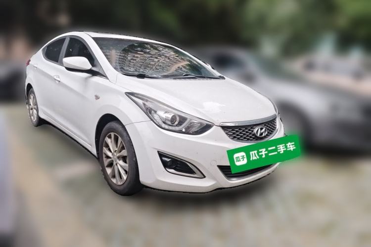 Used Hyundai Elantra (5th Generation / Langdong) 2016 1.6L Automatic Smart Version Front Right 45 Deg