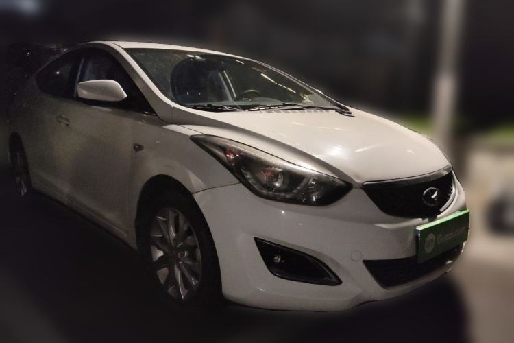 Used Hyundai Elantra (5th Generation / Langdong) 2016 1.6L Automatic Smart Version Front Right 45 Deg
