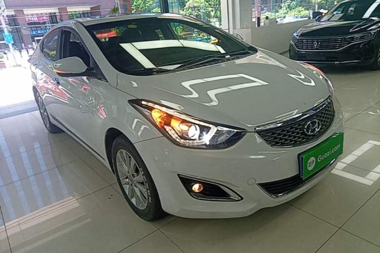 Used Hyundai Elantra (5th Generation / Langdong) 2016 1.6L Automatic Prestige Model Front Right 45 Deg