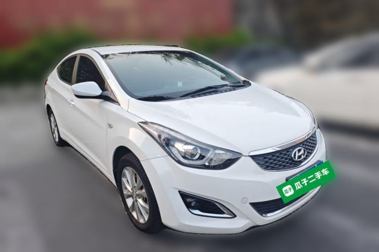 Used Hyundai Elantra (5th Generation / Langdong) 2016 1.6L Automatic Smart Version Front Right 45 Deg