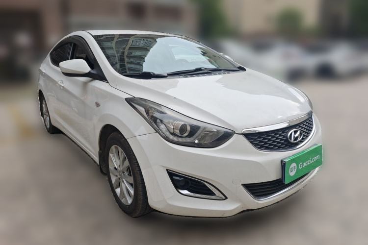 Used Hyundai Elantra (5th Generation / Langdong) 2016 1.6L Automatic Smart Version Front Right 45 Deg