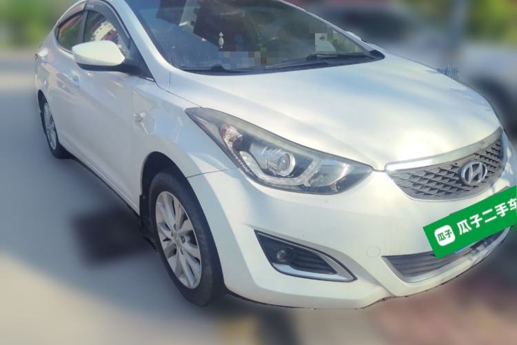 Used Hyundai Elantra (5th Generation / Langdong) 2016 1.6L Automatic Smart Version Front Right 45 Deg