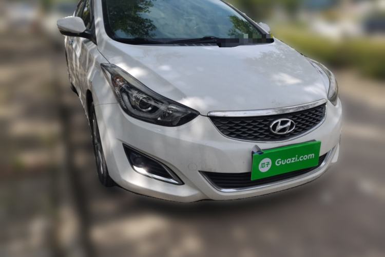 Used Hyundai Elantra (5th Generation / Langdong) 2016 1.6L Automatic Prestige Model Front Right 45 Deg