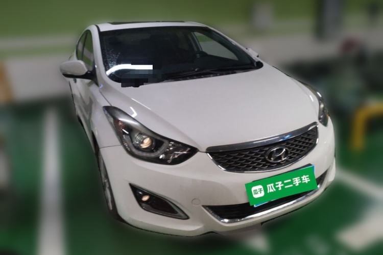 Used Hyundai Elantra (5th Generation / Langdong) 2016 1.6L Automatic Prestige Model Front Right 45 Deg