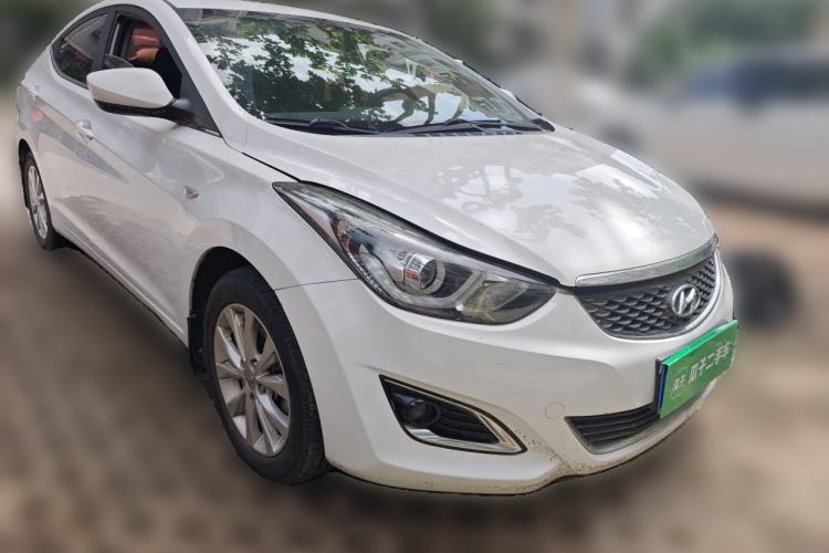 Used Hyundai Elantra (5th Generation / Langdong) 2016 1.6L Automatic Smart Version Front Right 45 Deg