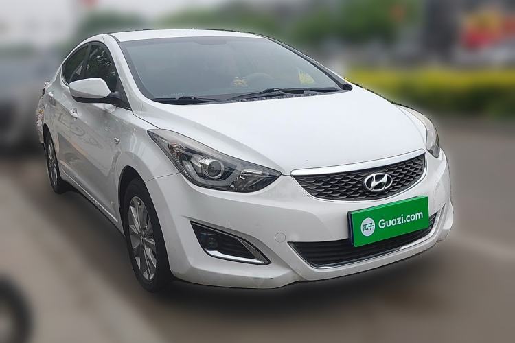 Used Hyundai Elantra (5th Generation / Langdong) 2016 1.6L Automatic Smart Version Front Right 45 Deg