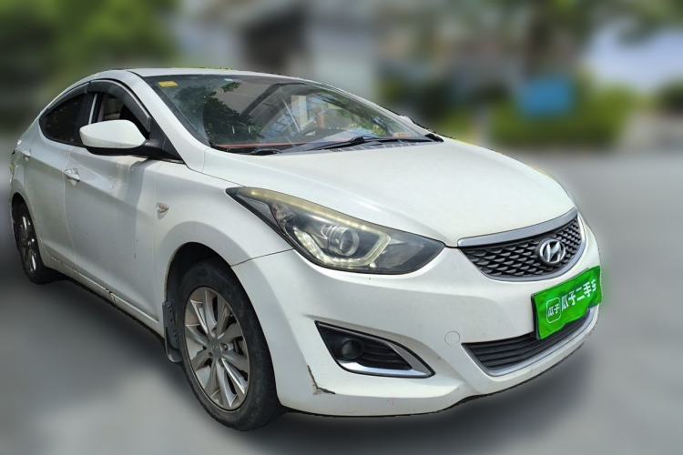 Used Hyundai Elantra (5th Generation / Langdong) 2016 1.6L Automatic Smart Version Front Right 45 Deg