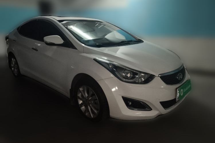 Used Hyundai Elantra (5th Generation / Langdong) 2016 1.6L Automatic Prestige Model Front Right 45 Deg