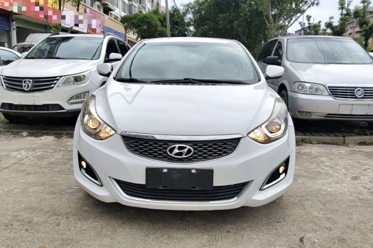 Used Hyundai Elantra (5th Generation / Langdong) 2016 1.6L Automatic Smart Version Front