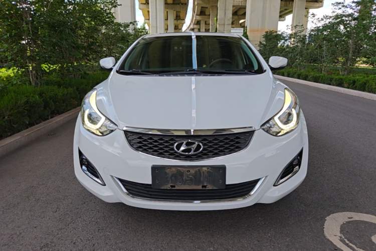 Used Hyundai Elantra (5th Generation / Langdong) 2016 1.6L Manual Luxury Model Front