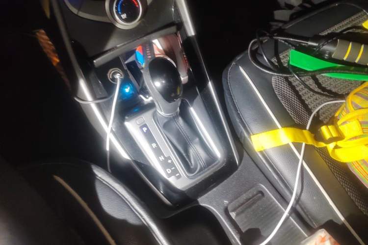 Used Hyundai Elantra (5th Generation / Langdong) 2016 1.6L Automatic Prestige Model Gear Lever