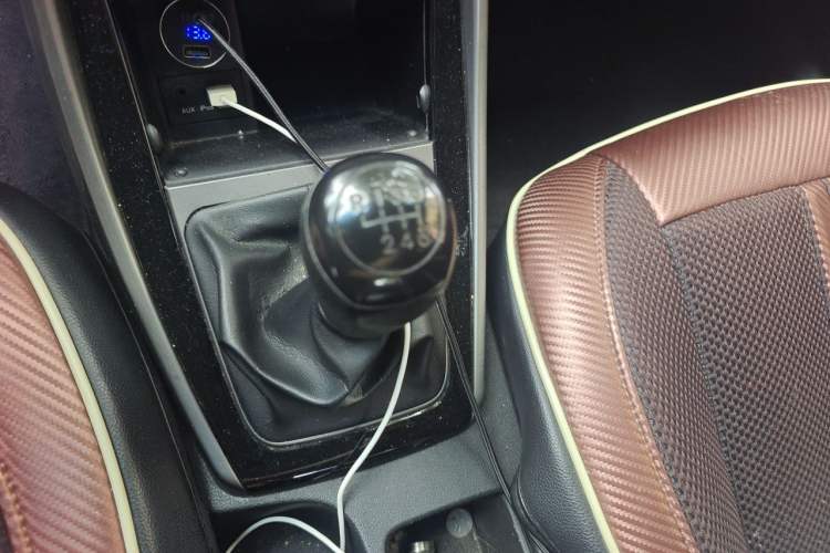 Used Hyundai Elantra (5th Generation / Langdong) 2016 1.6L Manual Luxury Model Gear Lever