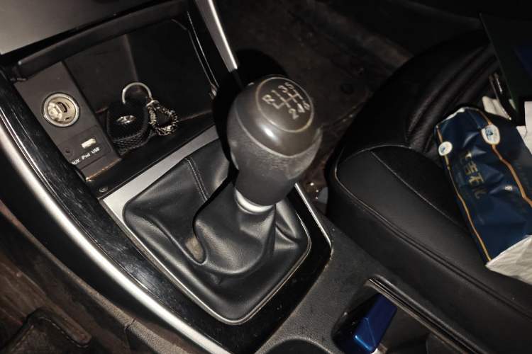 Used Hyundai Elantra (5th Generation / Langdong) 2016 1.6L Manual Luxury Model Gear Lever
