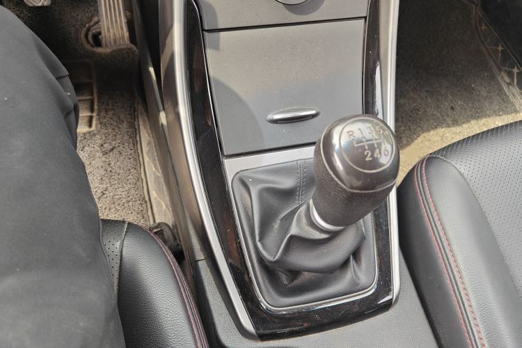 Used Hyundai Elantra (5th Generation / Langdong) 2016 1.6L Manual Luxury Model Gear Lever