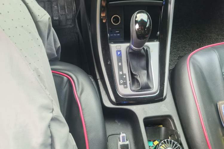 Used Hyundai Elantra (5th Generation / Langdong) 2016 1.6L Automatic Prestige Model Gear Lever