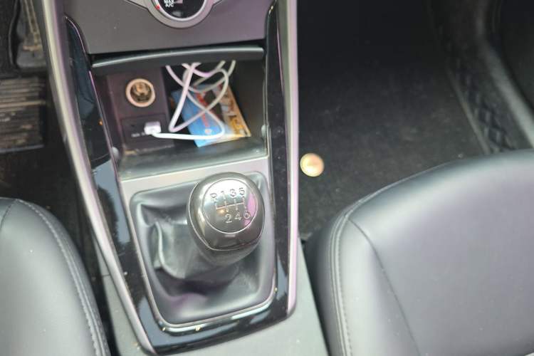 Used Hyundai Elantra (5th Generation / Langdong) 2016 1.6L Manual Luxury Model Gear Lever