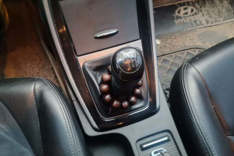 Used Hyundai Elantra (5th Generation / Langdong) 2016 1.6L Manual Luxury Model Gear Lever