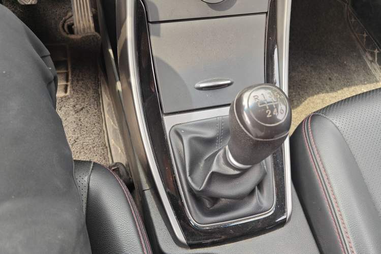 Used Hyundai Elantra (5th Generation / Langdong) 2016 1.6L Manual Luxury Model Gear Lever
