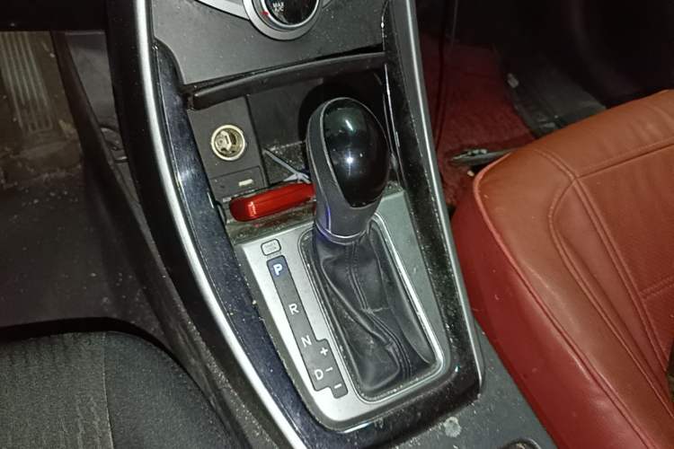 Used Hyundai Elantra (5th Generation / Langdong) 2016 1.6L Automatic Prestige Model Gear Lever