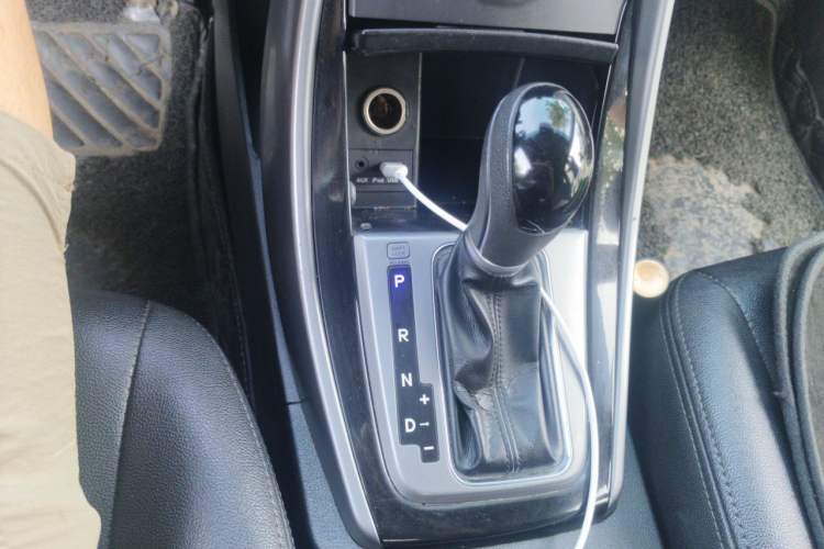 Used Hyundai Elantra (5th Generation / Langdong) 2016 1.6L Automatic Prestige Model Gear Lever