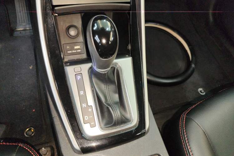 Used Hyundai Elantra (5th Generation / Langdong) 2016 1.6L Automatic Prestige Model Gear Lever