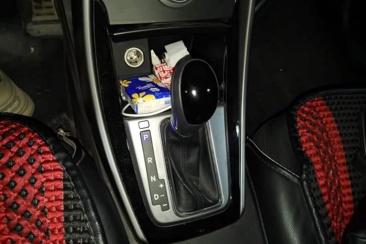 Used Hyundai Elantra (5th Generation / Langdong) 2016 1.6L Automatic Prestige Model Gear Lever