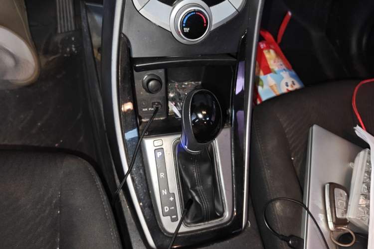 Used Hyundai Elantra (5th Generation / Langdong) 2016 1.6L Automatic Prestige Model Gear Lever
