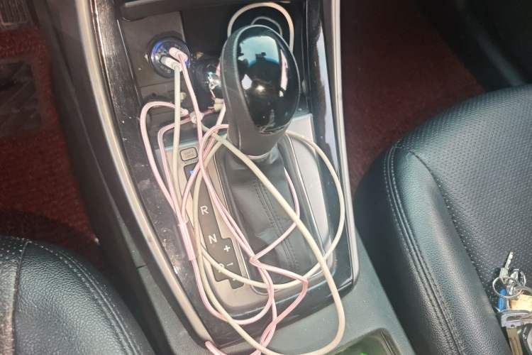 Used Hyundai Elantra (5th Generation / Langdong) 2016 1.6L Automatic Prestige Model Gear Lever