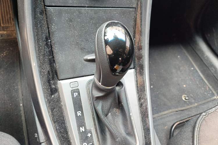 Used Hyundai Elantra (5th Generation / Langdong) 2016 1.6L Automatic Prestige Model Gear Lever