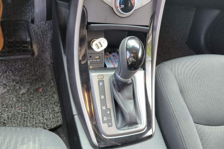 Used Hyundai Elantra (5th Generation / Langdong) 2016 1.6L Automatic Prestige Model Gear Lever