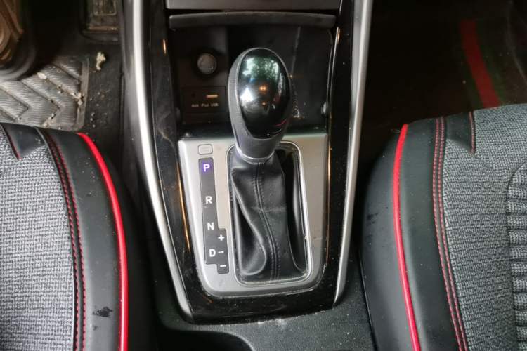 Used Hyundai Elantra (5th Generation / Langdong) 2016 1.6L Automatic Prestige Model Gear Lever